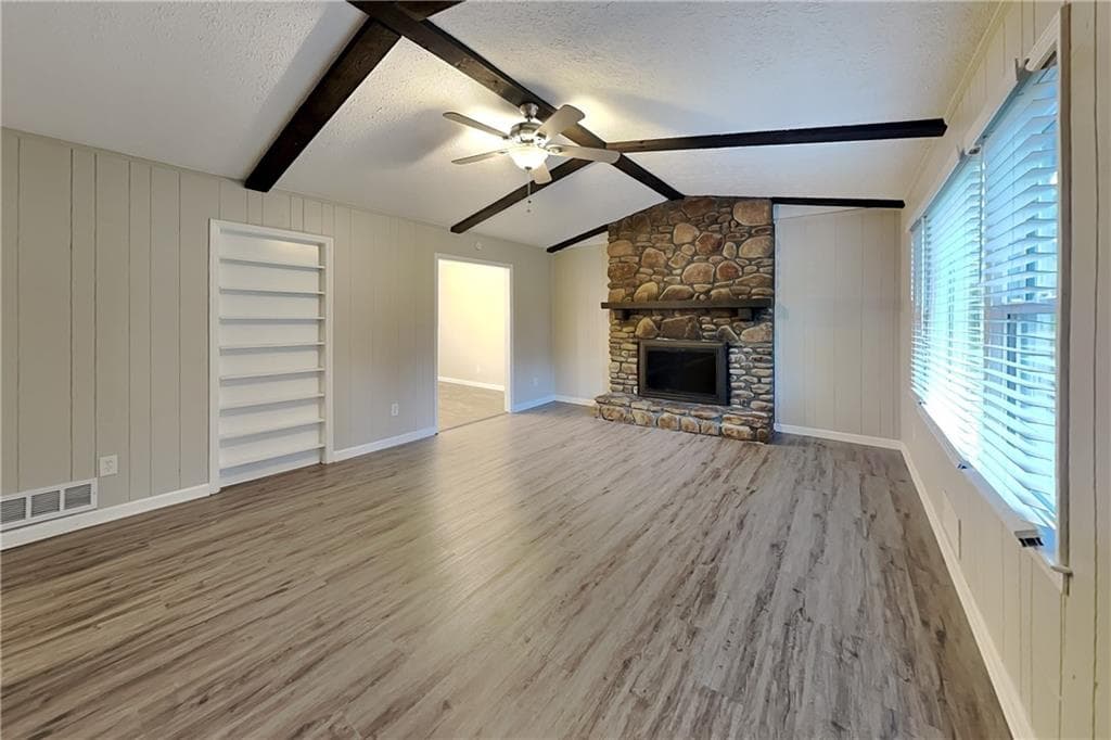 3 bedroom, 2 bathroom, 2,088 sq ft single family residence for rent at 6659 Kellogg Drive, Acworth, GA 30102 for $2,100 a month — photo 3