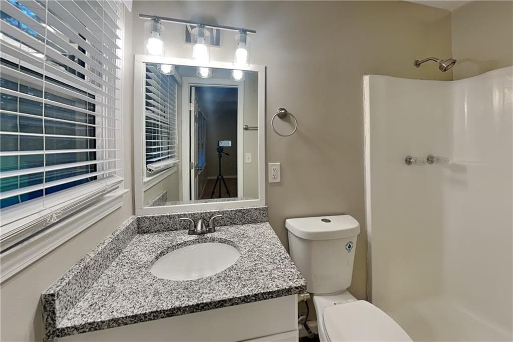 3 bedroom, 2 bathroom, 2,088 sq ft single family residence for rent at 6659 Kellogg Drive, Acworth, GA 30102 for $2,100 a month — photo 10