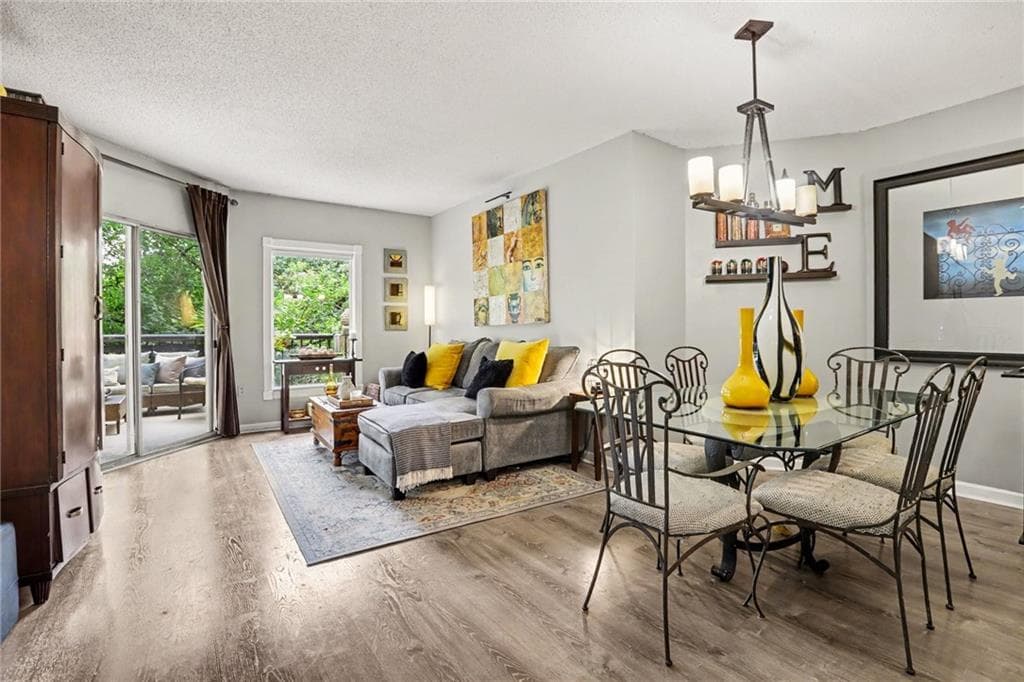1 bedroom, 1 bathroom, 820 sq ft condominium for sale at 1 Biscayne Drive 109, Atlanta, GA 30309 — photo 2