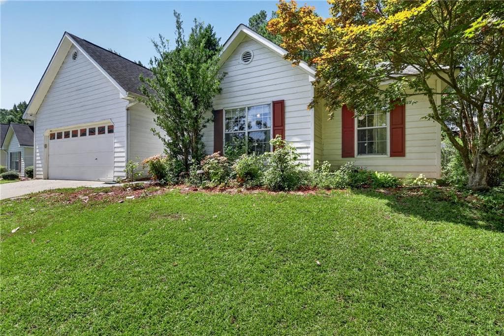 3 bedroom, 2 bathroom, 1,462 sq ft single family residence for sale at 705 Allens Landing Drive, Lawrenceville, GA 30045 — photo 3