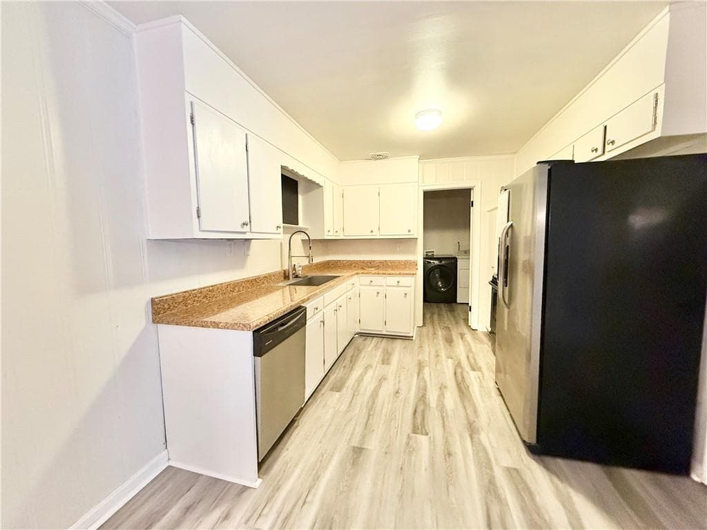 4 bedroom, 3 bathroom, 1,827 sq ft single family residence for rent at 3463 Canadian Way, Tucker, GA 30084 for $2,500 a month — photo 6