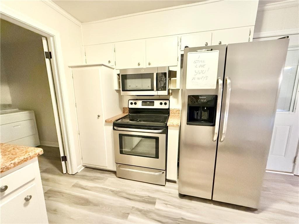 4 bedroom, 3 bathroom, 1,827 sq ft single family residence for rent at 3463 Canadian Way, Tucker, GA 30084 for $2,500 a month — photo 7