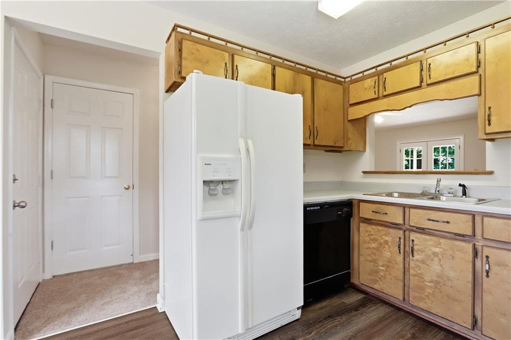 3 bedroom, 2 bathroom, 1,275 sq ft single family residence under contract at 7 Frances Drive, Rome, GA 30165 — photo 10