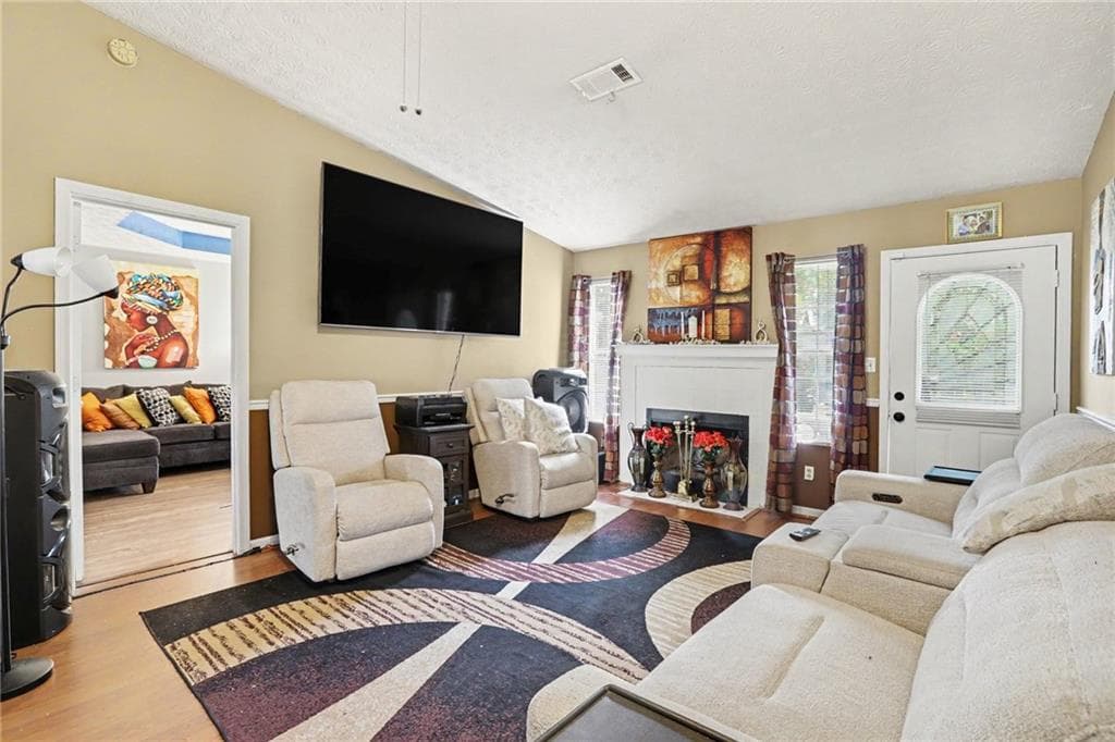 4 bedroom, 3 bathroom, 1,800 sq ft single family residence for sale at 2805 Robinson Wood Drive, Riverdale, GA 30296 — photo 2