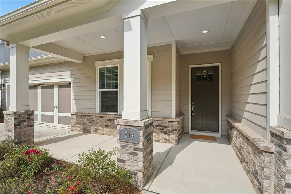3 bedroom, 3 bathroom, 2,480 sq ft single family residence for sale at 716 Elizabeth Trail, Woodstock, GA 30189 — photo 4