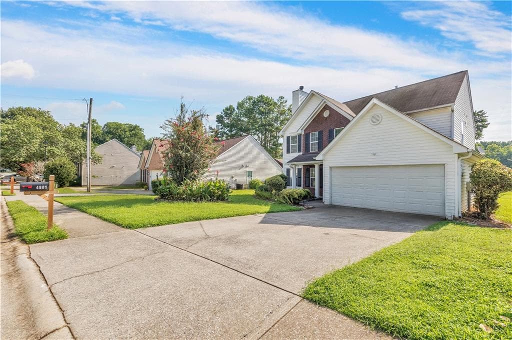 4 bedroom, 3 bathroom, 2,050 sq ft single family residence for rent at 4801 Nature Trail, Austell, GA 30106 for $2,149 a month — photo 2