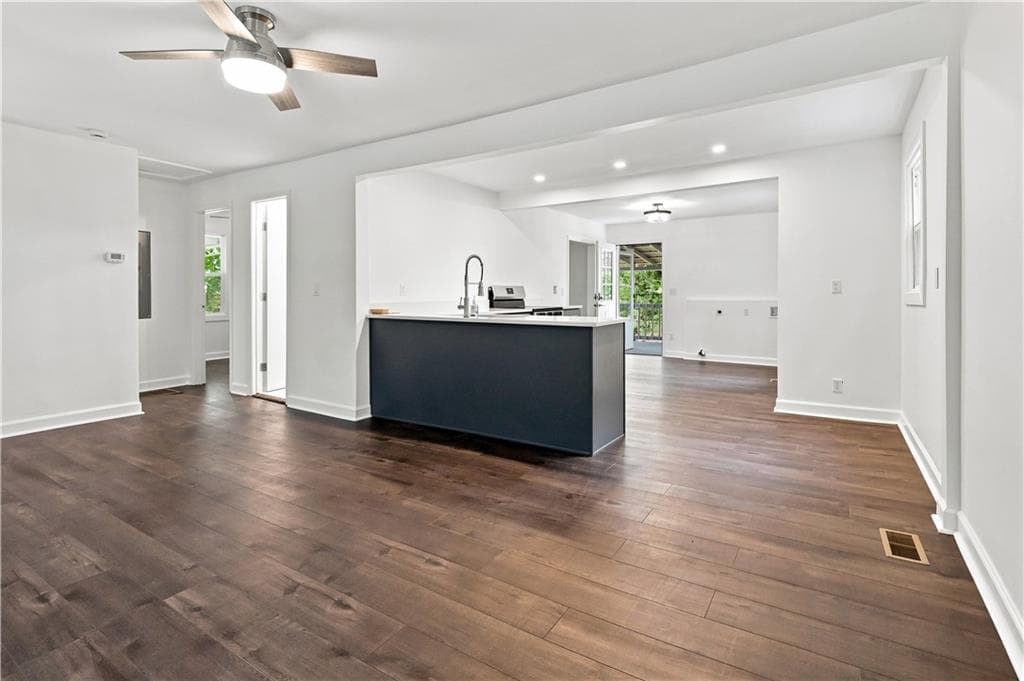3 bedroom, 1 bathroom, 888 sq ft single family residence for sale at 3617 Winland Drive, Dalton, GA 30721 — photo 4