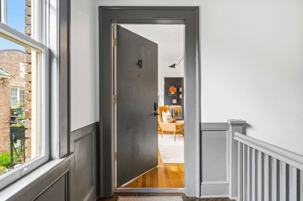 907 Piedmont Avenue 4