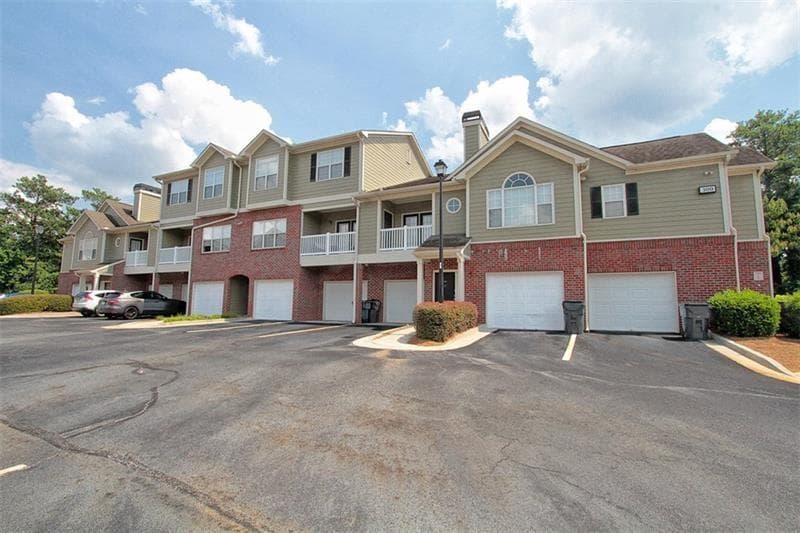 2 bedroom, 3 bathroom condominium for rent at 3500 Sweetwater Road 312, Duluth, GA 30096 for $2,200 a month — photo 1 of 22