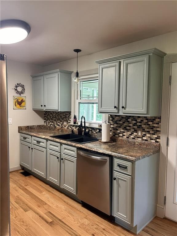 3 bedroom, 2 bathroom, 1,684 sq ft single family residence for sale at 914 Whooping Creek Road, Carrollton, GA 30116 — photo 9