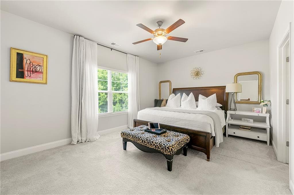 4 bedroom, 4 bathroom, 2,818 sq ft single family residence under contract at 985 Shelnutt Drive, Marietta, GA 30060 — photo 4