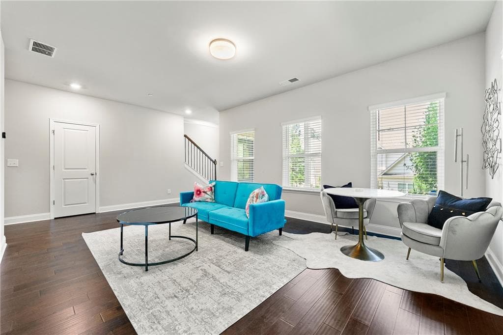 4 bedroom, 4 bathroom, 2,818 sq ft single family residence under contract at 985 Shelnutt Drive, Marietta, GA 30060 — photo 7