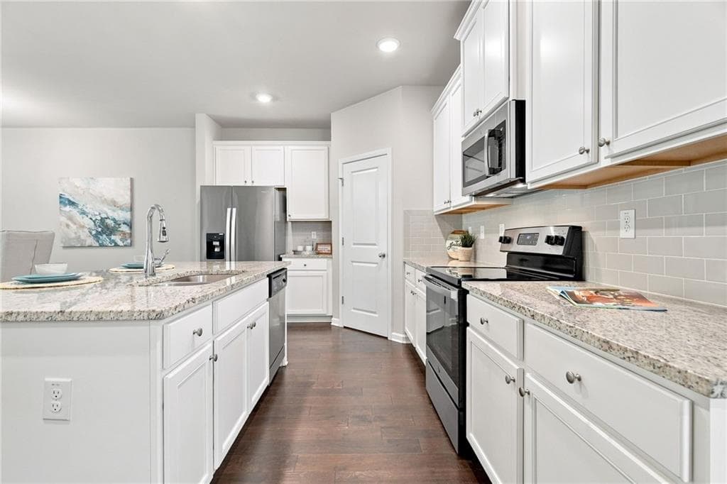 3 bedroom, 3 bathroom, 1,876 sq ft single family residence for sale at 1620 Jacobs Way, Tucker, GA 30083 — photo 5