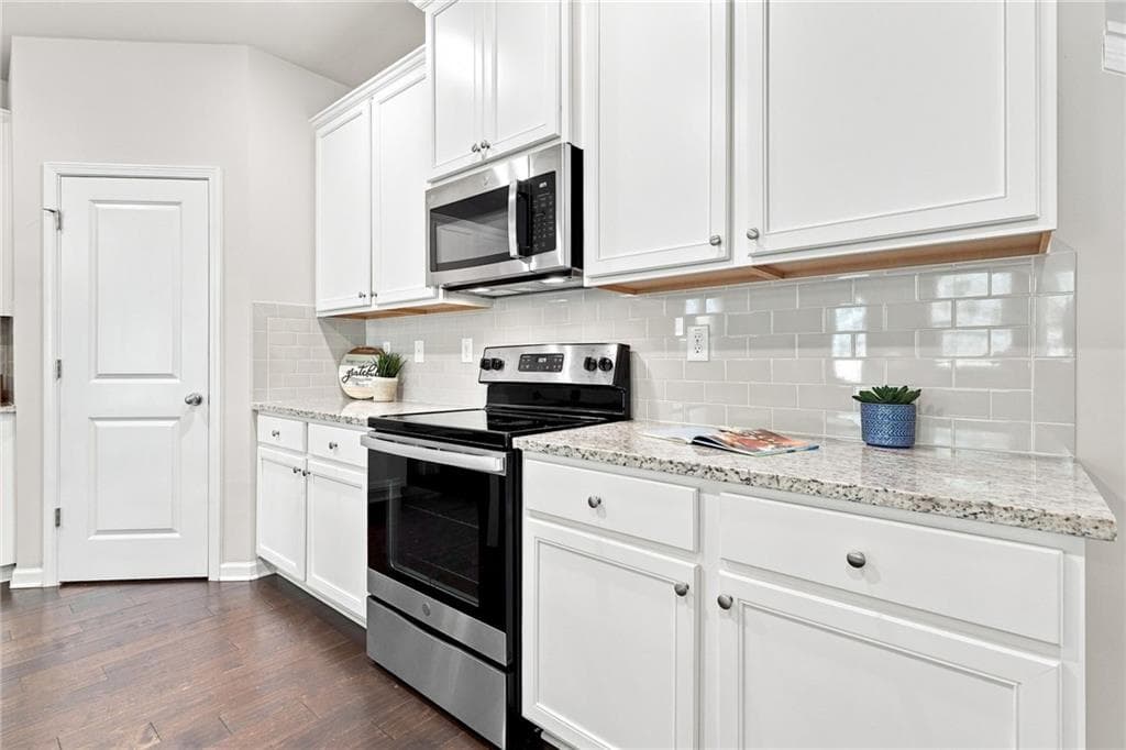 3 bedroom, 3 bathroom, 1,876 sq ft single family residence for sale at 1620 Jacobs Way, Tucker, GA 30083 — photo 6