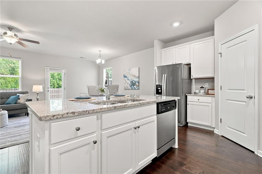 3 bedroom, 3 bathroom, 1,876 sq ft single family residence for sale at 1620 Jacobs Way, Tucker, GA 30083 — photo 10