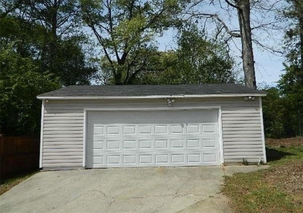4 bedroom, 3 bathroom, 4,961 sq ft single family residence for sale at 756 Post Road Way, Stone Mountain, GA 30088 — photo 5