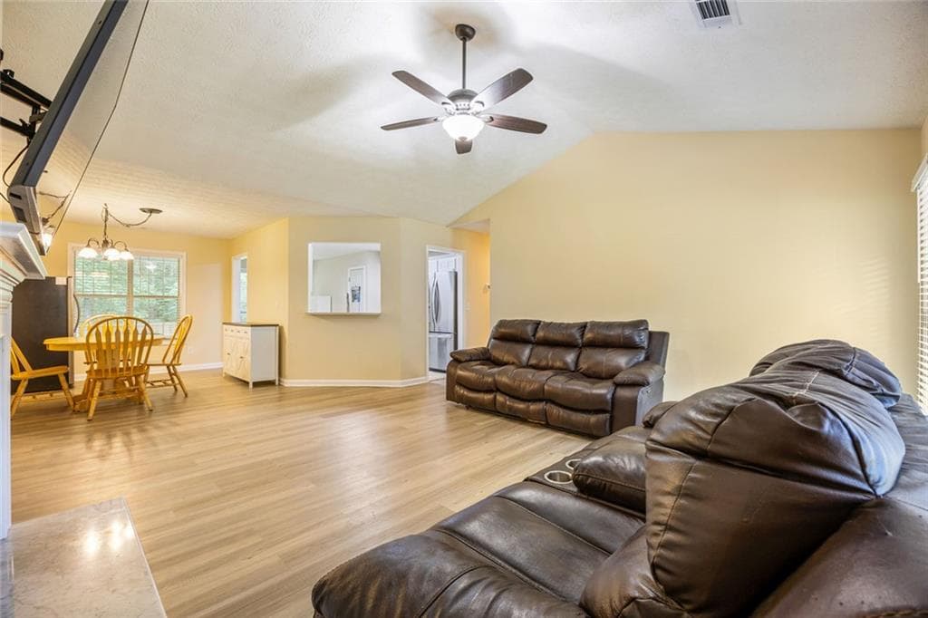 3 bedroom, 2 bathroom, 1,503 sq ft single family residence for sale at 469 Cedar Trail, Winder, GA 30680 — photo 7