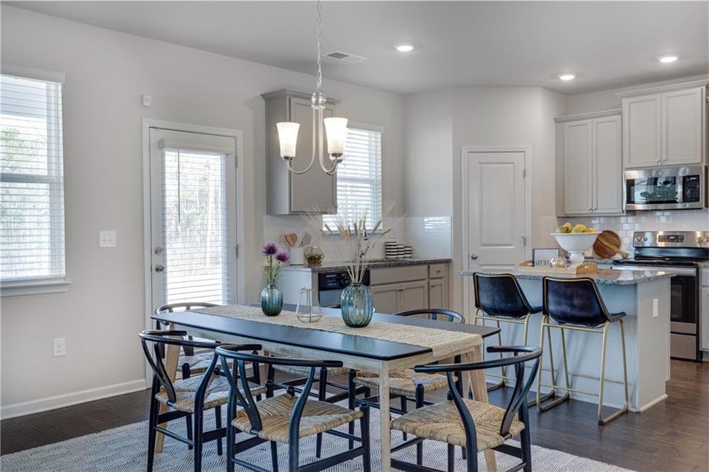 4 bedroom, 3 bathroom, 2,235 sq ft single family residence for sale at 527 Collier Mills Road, Lawrenceville, GA 30045 — photo 9
