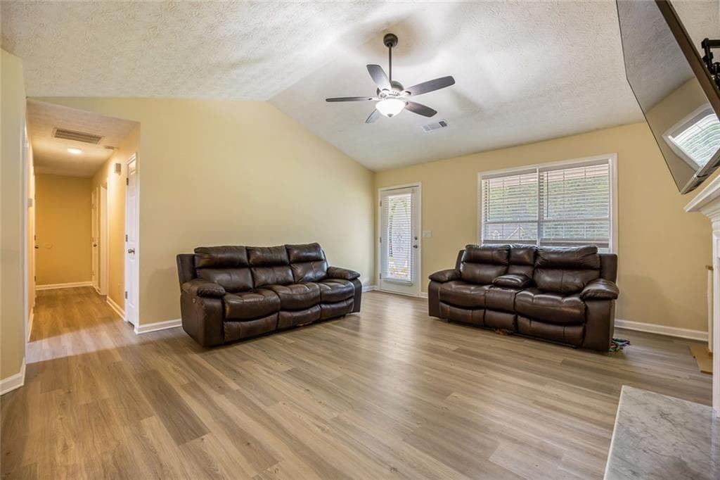 3 bedroom, 2 bathroom, 1,503 sq ft single family residence for sale at 469 Cedar Trail, Winder, GA 30680 — photo 8