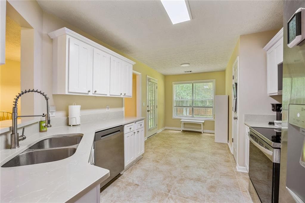 3 bedroom, 2 bathroom, 1,503 sq ft single family residence for sale at 469 Cedar Trail, Winder, GA 30680 — photo 10