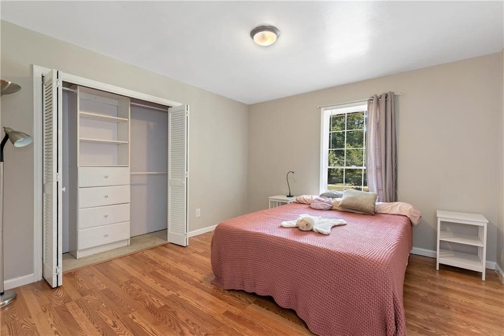 3 bedroom, 2 bathroom, 1,908 sq ft single family residence for sale at 1847 Oak Ridge Lane, Lawrenceville, GA 30044 — photo 9