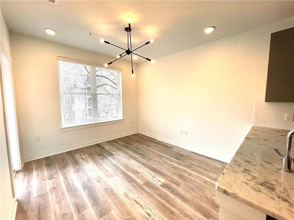 1 bedroom, 1 bathroom, 657 sq ft condominium for sale at 525 Parkway Drive 313, Atlanta, GA 30308 — photo 5