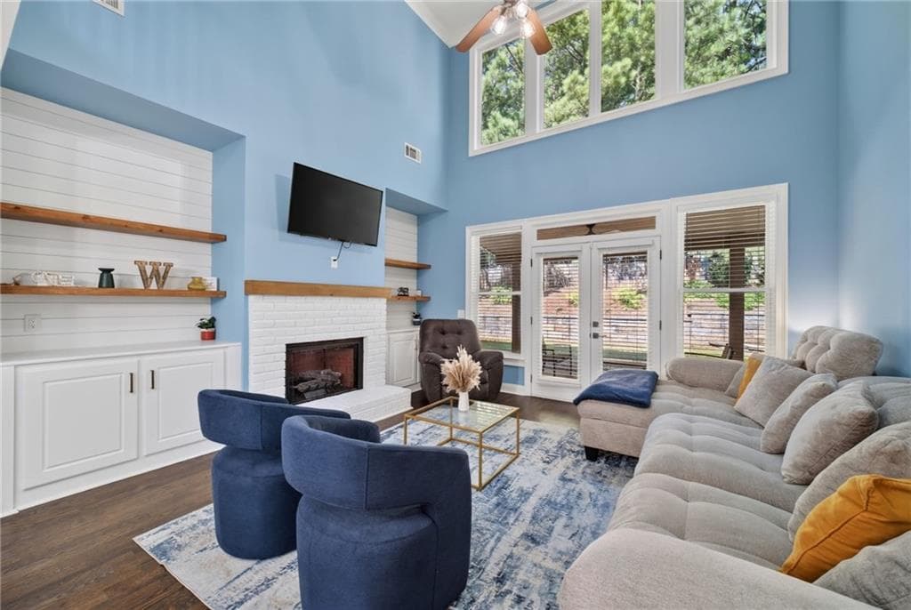 4 bedroom, 4 bathroom, 2,834 sq ft single family residence for sale at 2073 Millcrest Drive, Hoschton, GA 30548 — photo 2