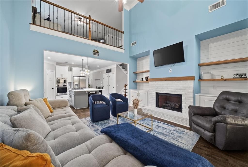 4 bedroom, 4 bathroom, 2,834 sq ft single family residence for sale at 2073 Millcrest Drive, Hoschton, GA 30548 — photo 3