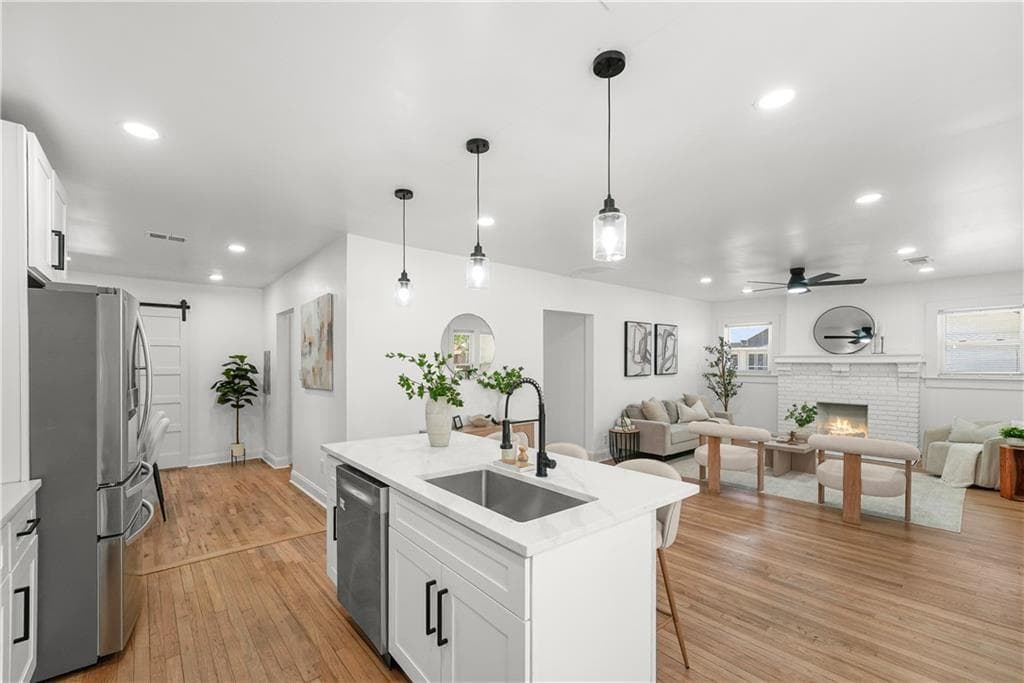 3 bedroom, 3 bathroom, 1,789 sq ft single family residence under contract at 1023 Byron Drive, Atlanta, GA 30310 — photo 9