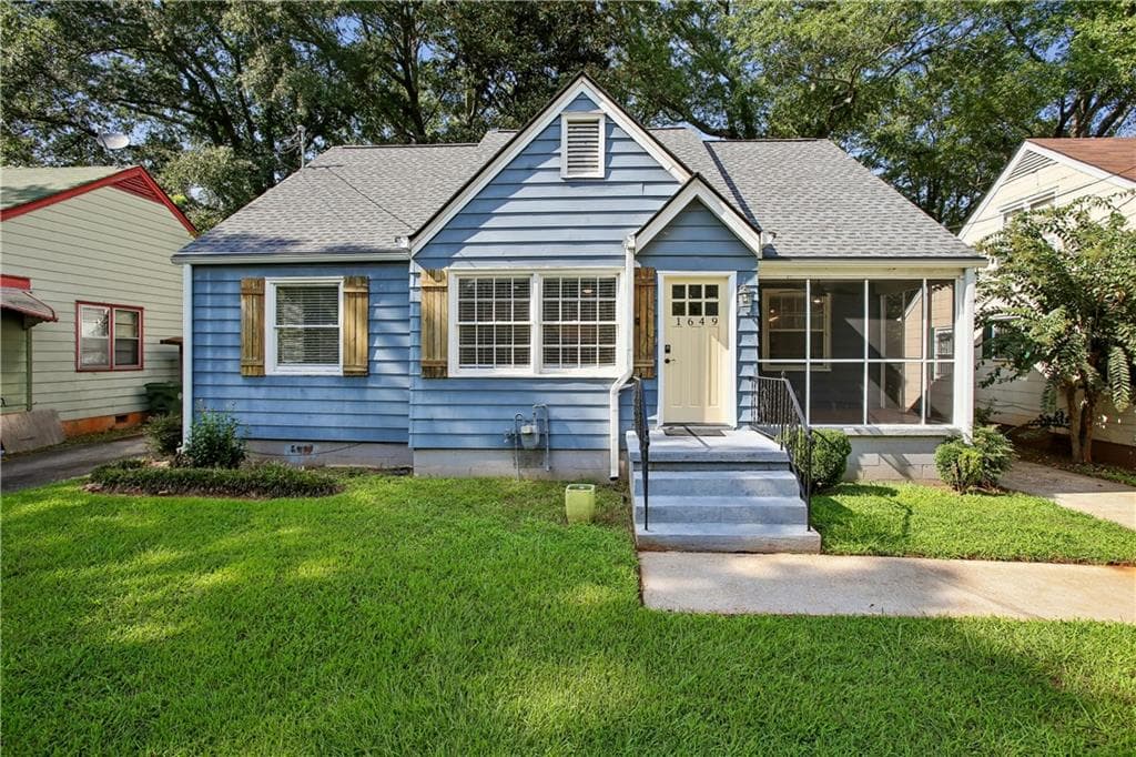 4 bedroom, 2 bathroom, 1,873 sq ft single family residence for rent at 1649 Beecher Street, Atlanta, GA 30310 for $2,400 a month — photo 1 of 39