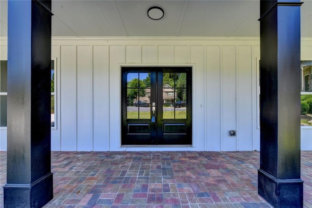 5 bedroom, 4 bathroom, 3,500 sq ft single family residence for rent at 9135 Fox Trail Lane, Gainesville, GA 30506 for $3,500 a month — photo 2