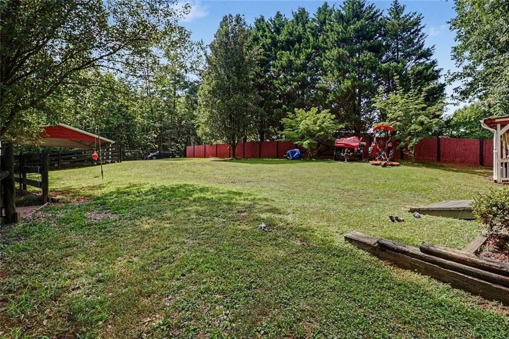 3 bedroom, 2 bathroom, 2,560 sq ft single family residence under contract at 104 Pratten Drive, Cleveland, GA 30528 — photo 10
