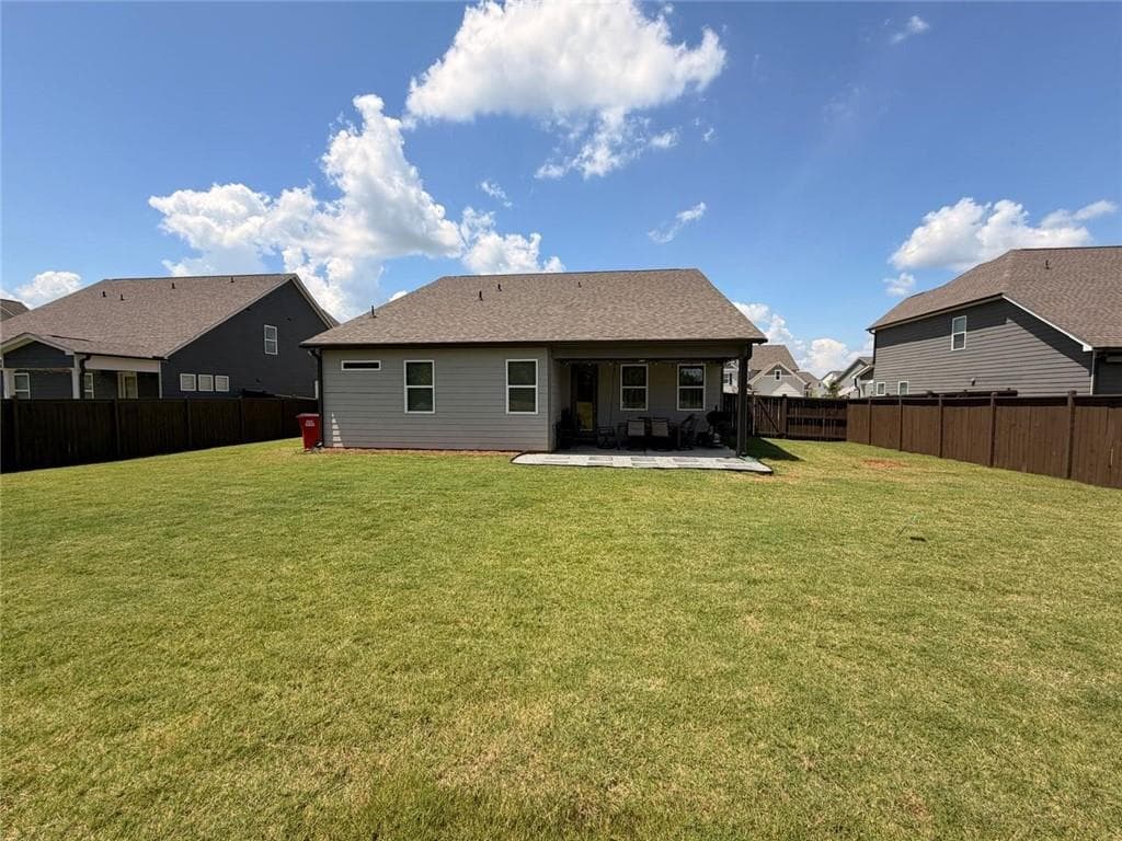 3 bedroom, 3 bathroom, 2,173 sq ft single family residence for sale at 143 Grand Meadows Drive, Hoschton, GA 30548 — photo 6