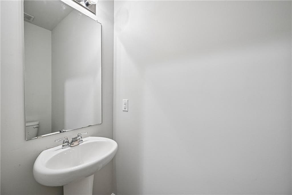 3 bedroom, 2 bathroom, 2,257 sq ft single family residence for sale at 203 Scotland Drive, Dallas, GA 30132 — photo 8