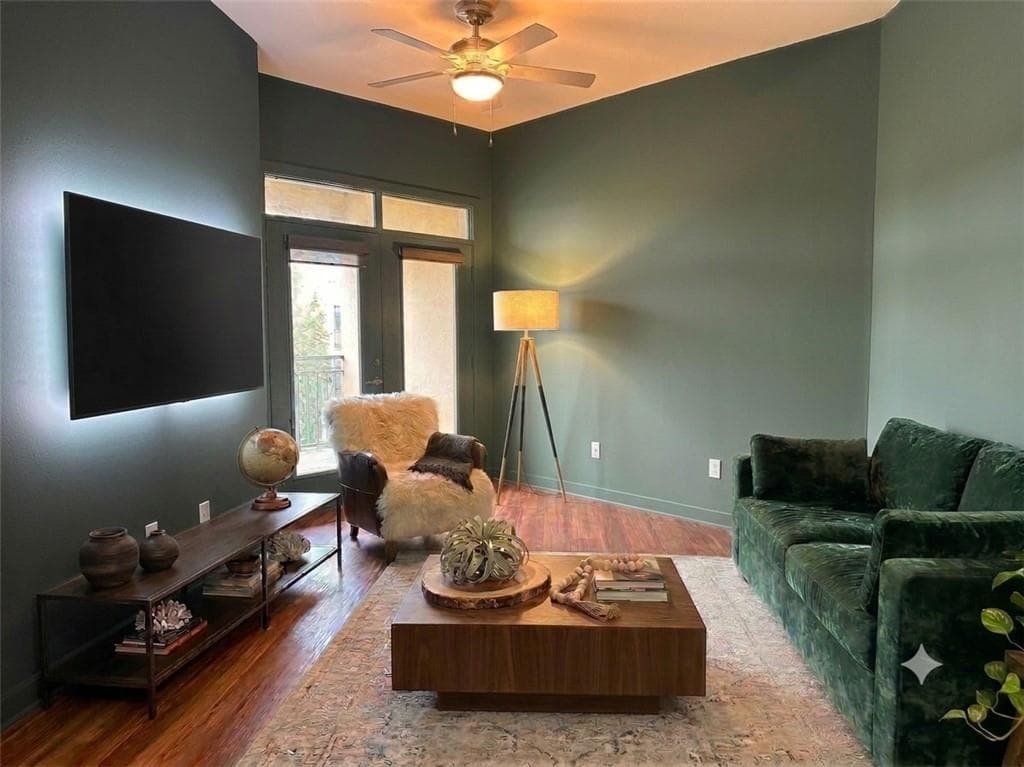 1 bedroom, 1 bathroom, 868 sq ft condominium for sale at 390 17TH Street 6056, Atlanta, GA 30363 — photo 4
