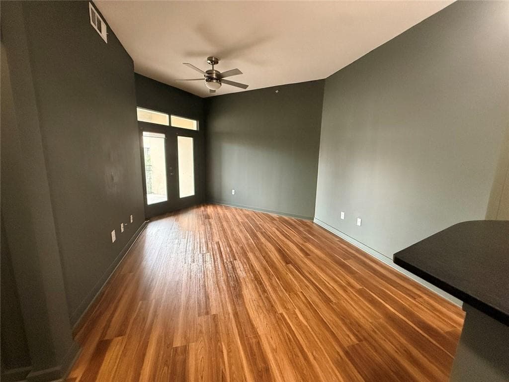 1 bedroom, 1 bathroom, 868 sq ft condominium for sale at 390 17TH Street 6056, Atlanta, GA 30363 — photo 5