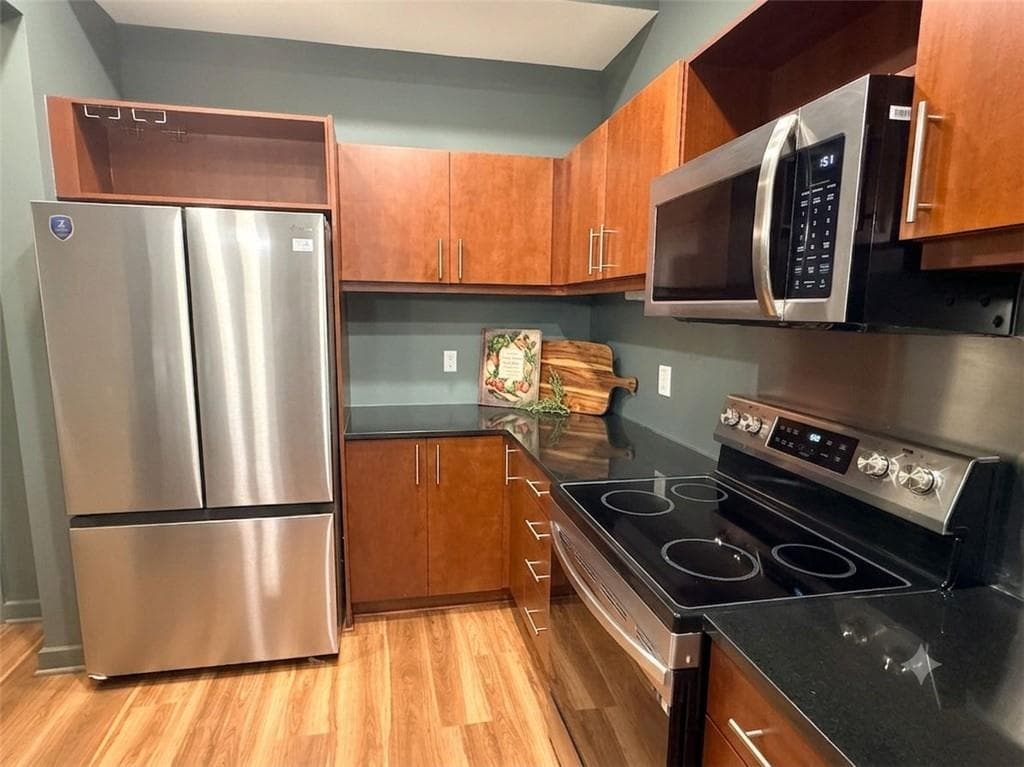 1 bedroom, 1 bathroom, 868 sq ft condominium for sale at 390 17TH Street 6056, Atlanta, GA 30363 — photo 9