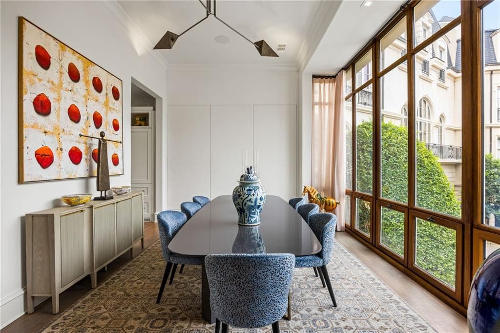 3 bedroom, 5 bathroom, 4,500 sq ft townhouse under contract at 2288 Peachtree Road 16, Atlanta, GA 30309 — photo 5