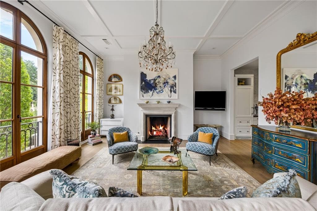 3 bedroom, 5 bathroom, 4,500 sq ft townhouse under contract at 2288 Peachtree Road 16, Atlanta, GA 30309 — photo 6