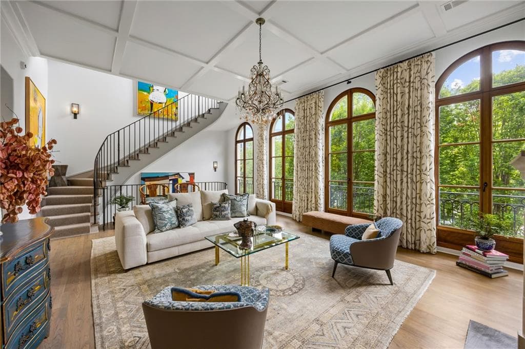 3 bedroom, 5 bathroom, 4,500 sq ft townhouse under contract at 2288 Peachtree Road 16, Atlanta, GA 30309 — photo 7