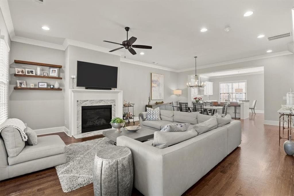 4 bedroom, 4 bathroom, 2,160 sq ft single family residence for rent at 160 Clover Court, Roswell, GA 30075 for $4,300 a month — photo 5