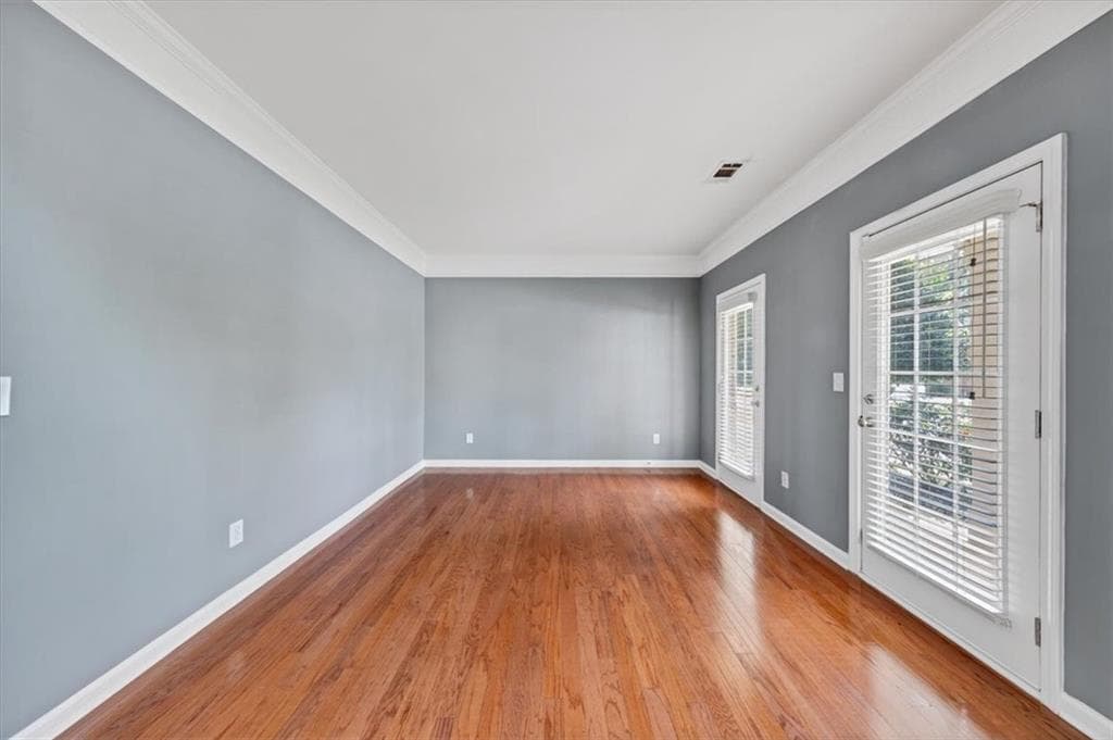 5 bedroom, 4 bathroom, 3,160 sq ft single family residence under contract at 3139 Abbey Drive, Atlanta, GA 30331 — photo 9