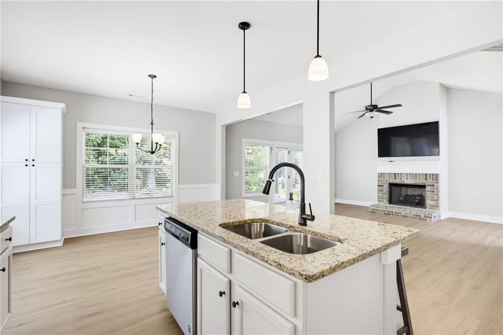 4 bedroom, 2 bathroom, 2,100 sq ft single family residence for sale at 59 Stonecrest Drive, Dallas, GA 30157 — photo 7
