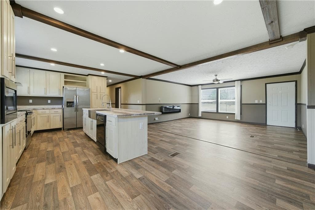 4 bedroom, 2 bathroom, 2,040 sq ft single family residence for sale at 23601 Georgia Highway 100, Roopville, GA 30170 — photo 7