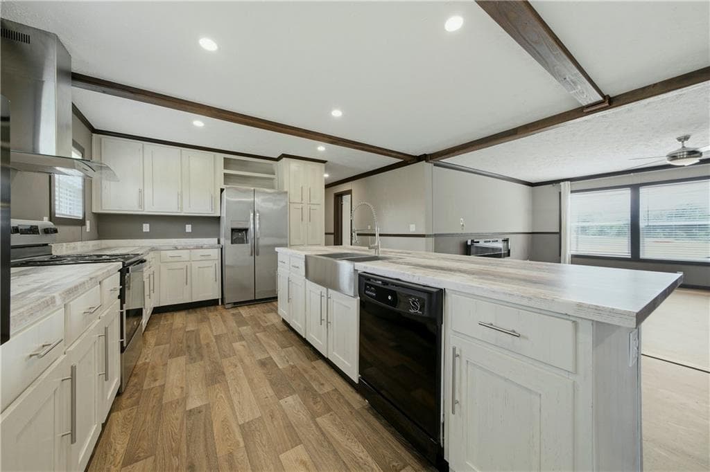 4 bedroom, 2 bathroom, 2,040 sq ft single family residence for sale at 23601 Georgia Highway 100, Roopville, GA 30170 — photo 8
