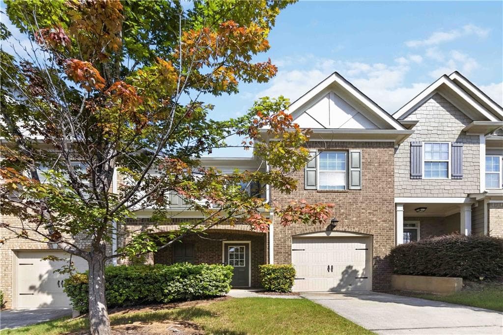 3 bedroom, 3 bathroom, 2,205 sq ft townhouse sold at 409 Fern Bay Drive 262, Atlanta, GA 30331