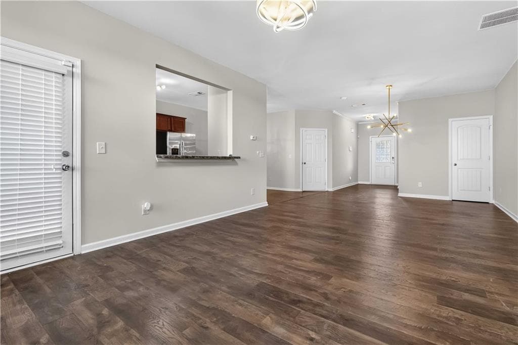 3 bedroom, 3 bathroom, 2,205 sq ft townhouse under contract at 409 Fern Bay Drive 262, Atlanta, GA 30331 — photo 6