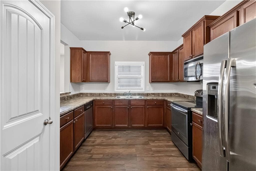 3 bedroom, 3 bathroom, 2,205 sq ft townhouse under contract at 409 Fern Bay Drive 262, Atlanta, GA 30331 — photo 10