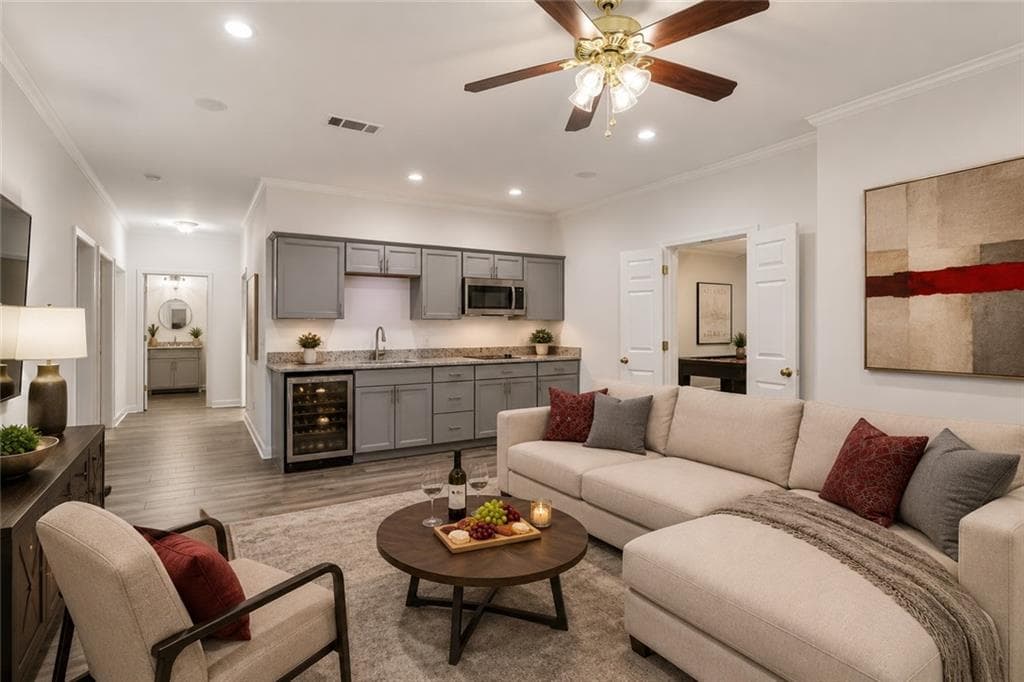 7 bedroom, 5 bathroom, 4,765 sq ft single family residence under contract at 1010 River Mist Drive, Suwanee, GA 30024 — photo 5