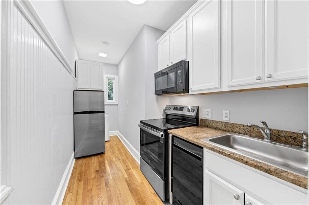 1 bedroom, 1 bathroom, 560 sq ft condominium for sale at 795 Ponce De Leon Place B1, Atlanta, GA 30306 — photo 2